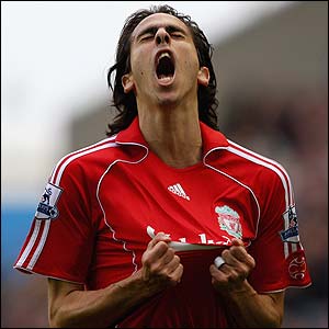 http://www.liverpool.is/Myndasafn//Timabil2007-2008/Benayoun/_44146576_yossi_getty.jpg